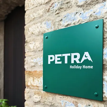 Petra 아파트 피에트라페르토사